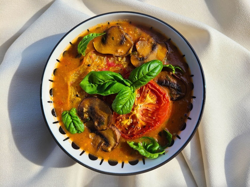 Hearty and Comforting: Tomato Mushroom Porridge Recipe