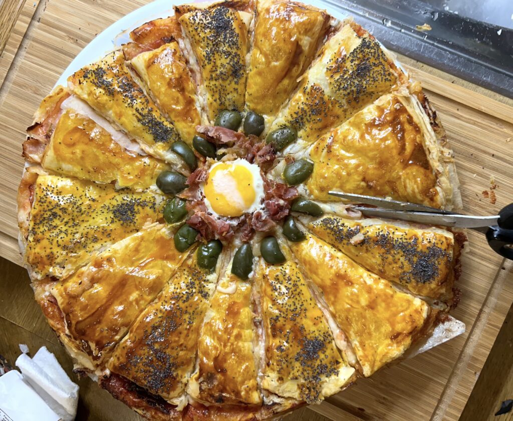 Puff Pastry with Vegetables and Smoked Buffalo Ricotta: A Culinary Delight Puff Pastry with Vegetables and Smoked Buffalo Ricotta: A Culinary Delight