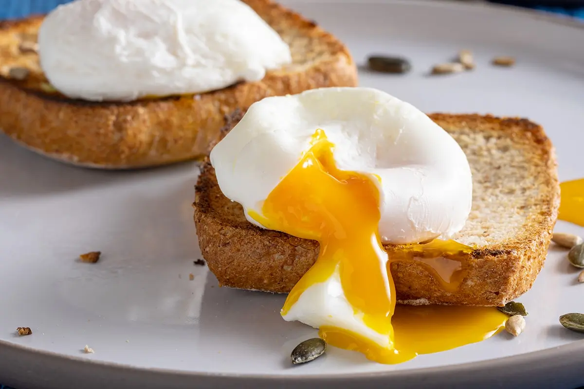 The Perfect Poached Egg: A Simple Recipe for Breakfast Bliss The Perfect Poached Egg: A Simple Recipe for Breakfast Bliss