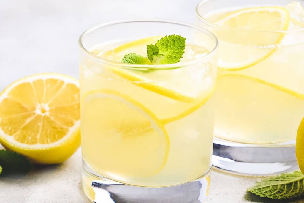 🍋 Zesty Refreshment: Mastering Homemade Hard Lemonade Recipes