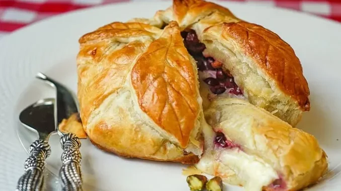 Baked Brie in Puff Pastry: A Decadent Appetizer Recipe Baked Brie in Puff Pastry: A Decadent Appetizer Recipe