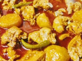 Aloo দিয়ে মুরগির ঝোল: Bengali Chicken Curry with Potatoes – A Flavorful Comfort Food